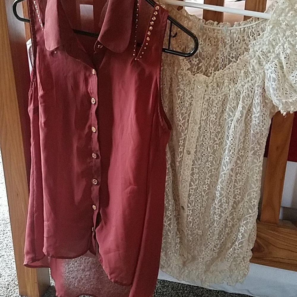 Short sleeve sheer tops